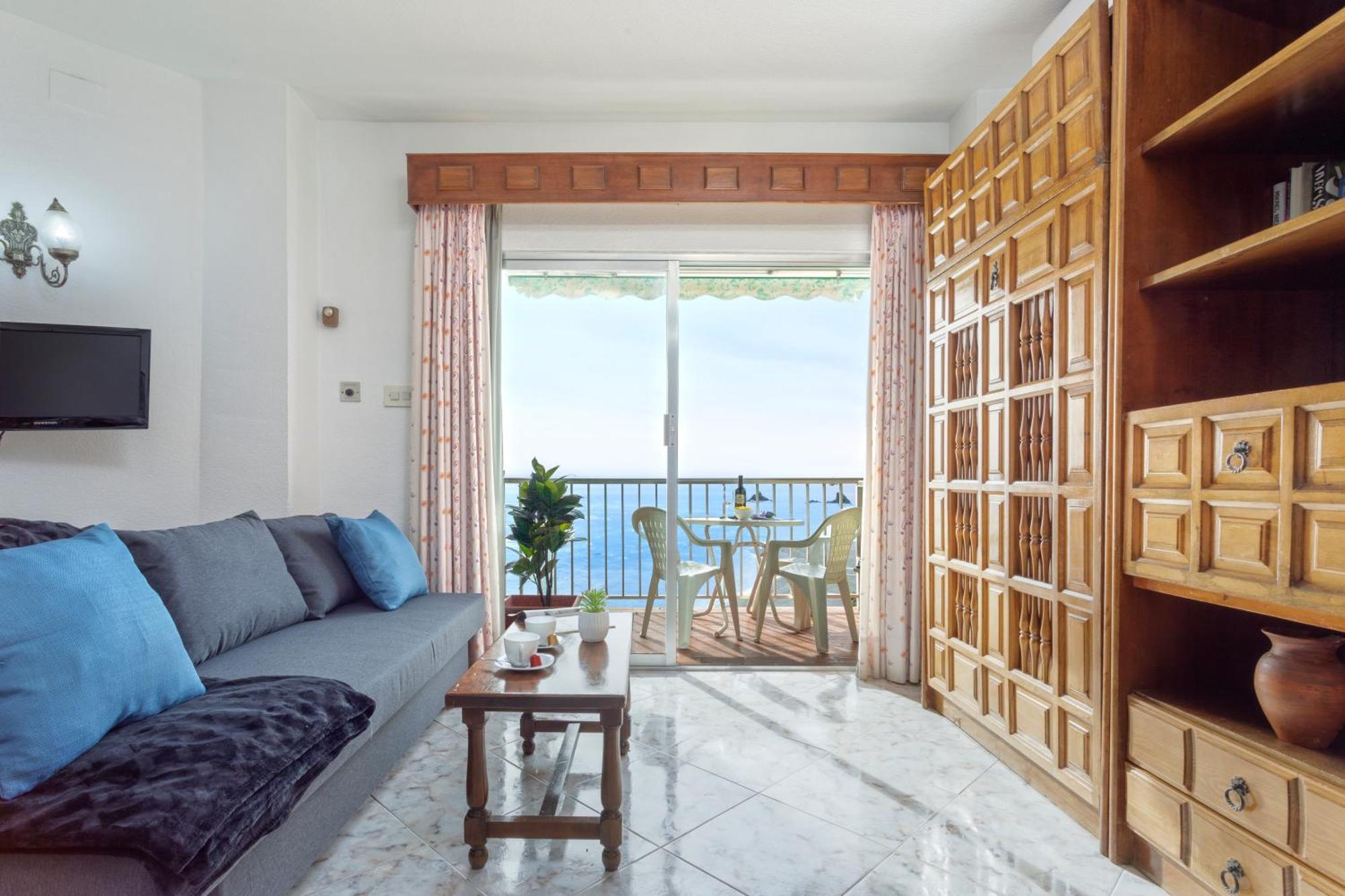 1004 - Beachfront Apartment On El Paseo, 4 Pers - Air Conditionning - Wi-Fi - Smart Tv Almuñécar المظهر الخارجي الصورة